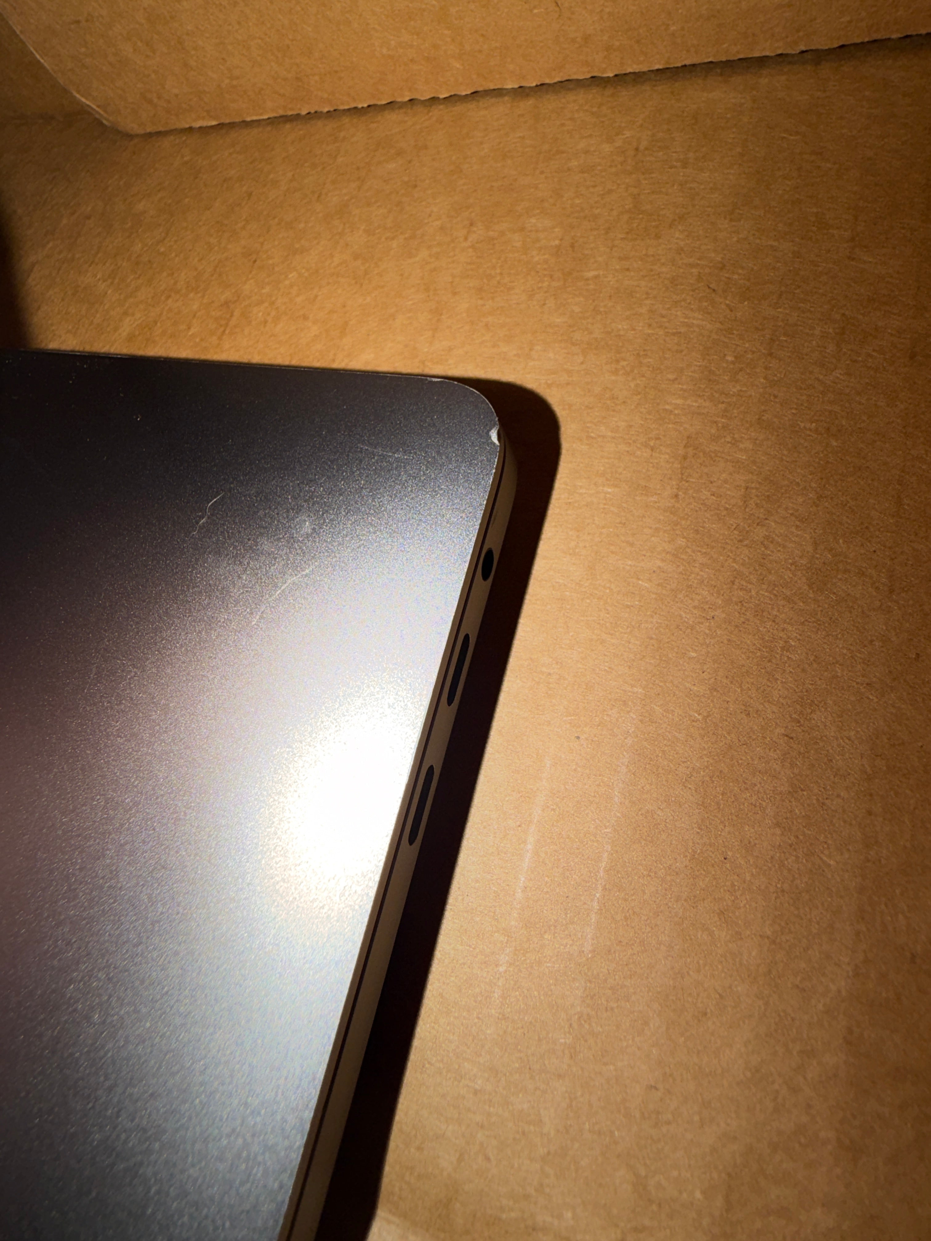 Apple Macbook Pro i9, 32GB, 1TB - A2141 Fair