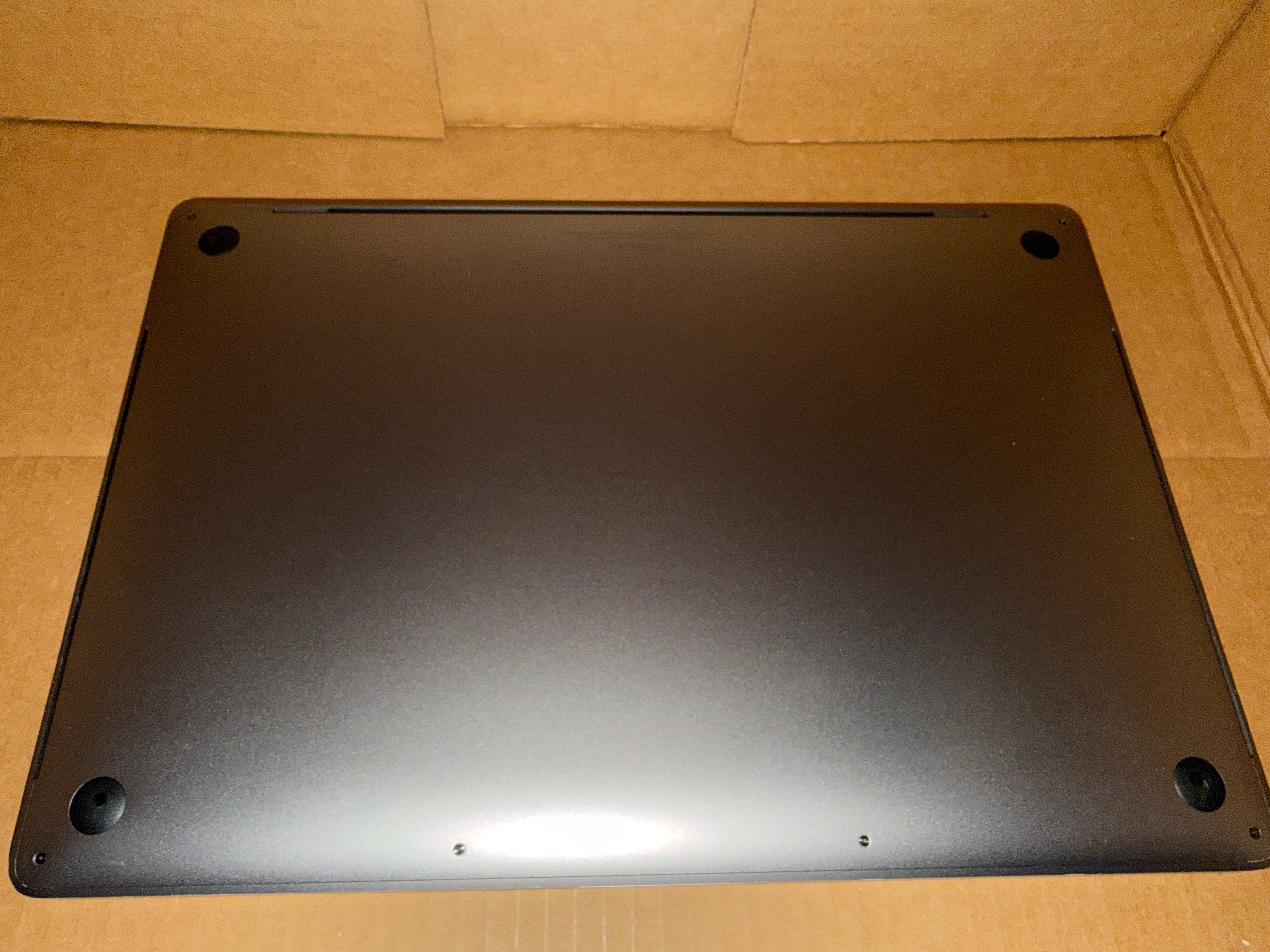 Apple Macbook Pro i9, 32GB, 1TB - A2141 Fair