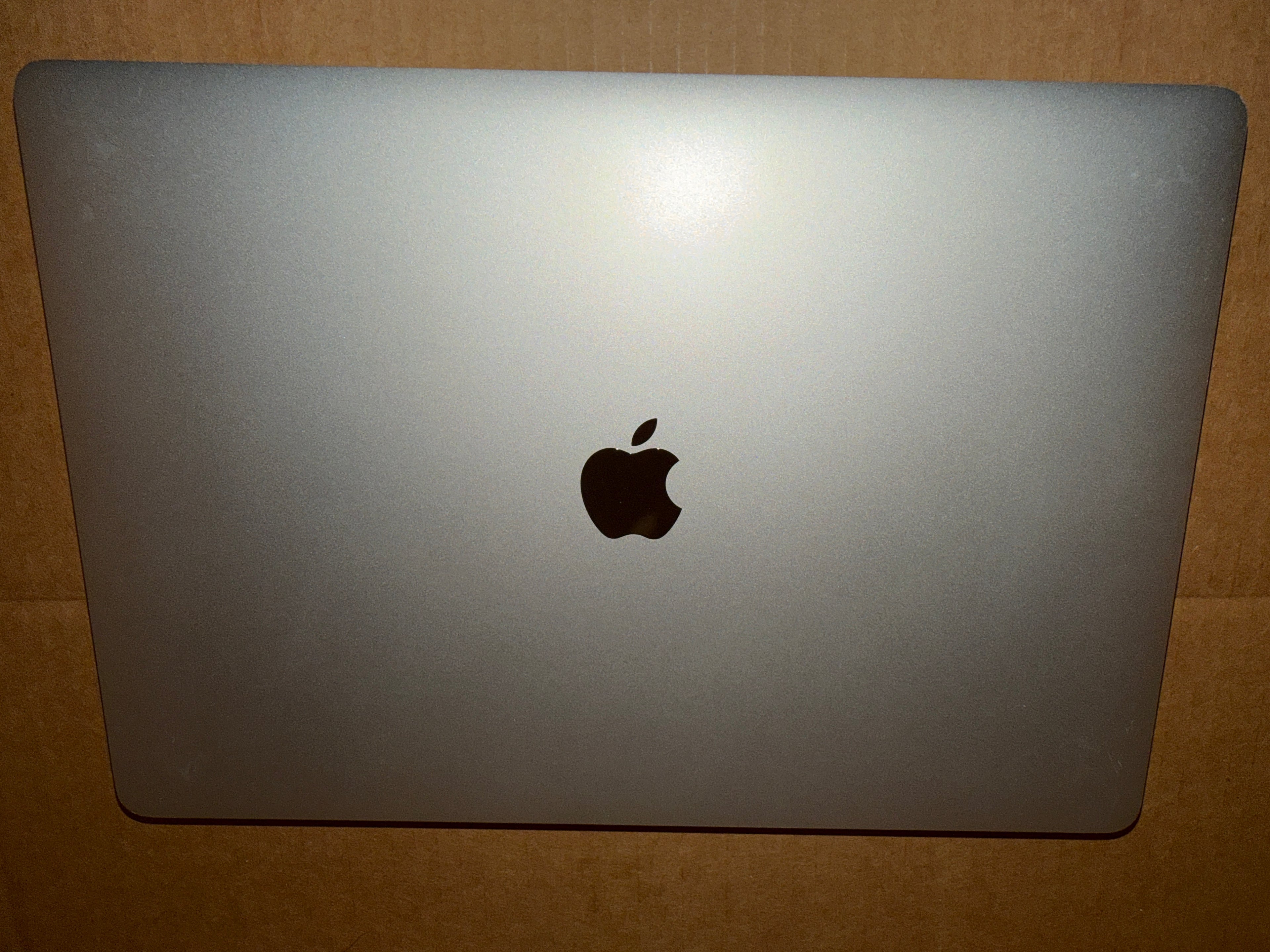 Apple Macbook Pro i7, 32GB, 512GB - A1990 Good