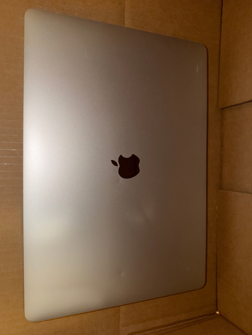 Apple Macbook Pro i7, 32GB, 512GB - A1990 Fair