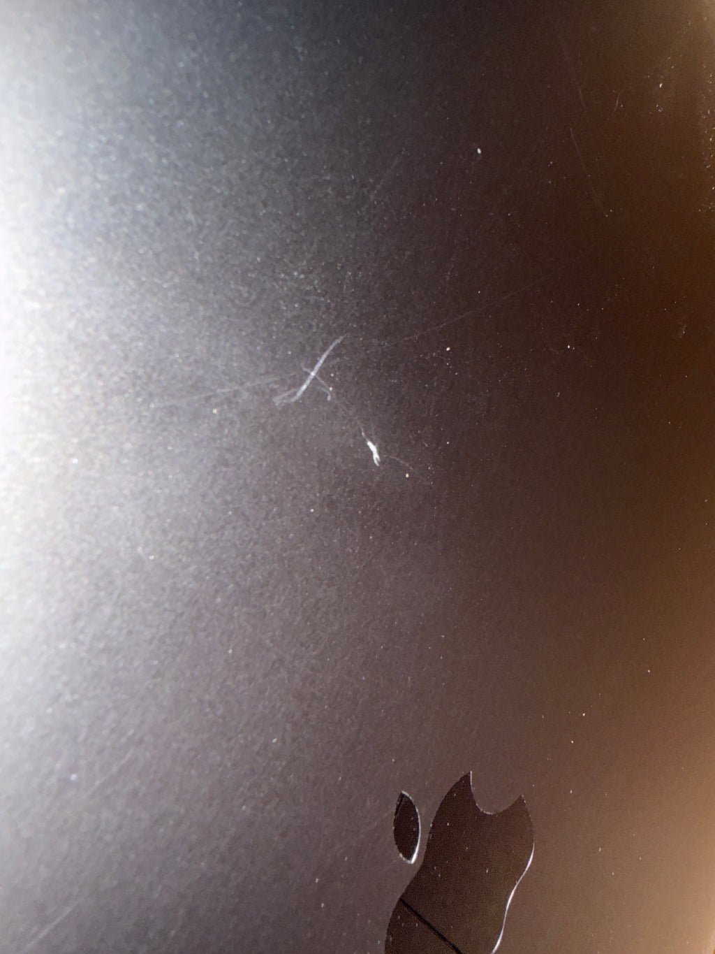 Apple Macbook Pro i9, 32GB, 512GB - A1990 Damaged