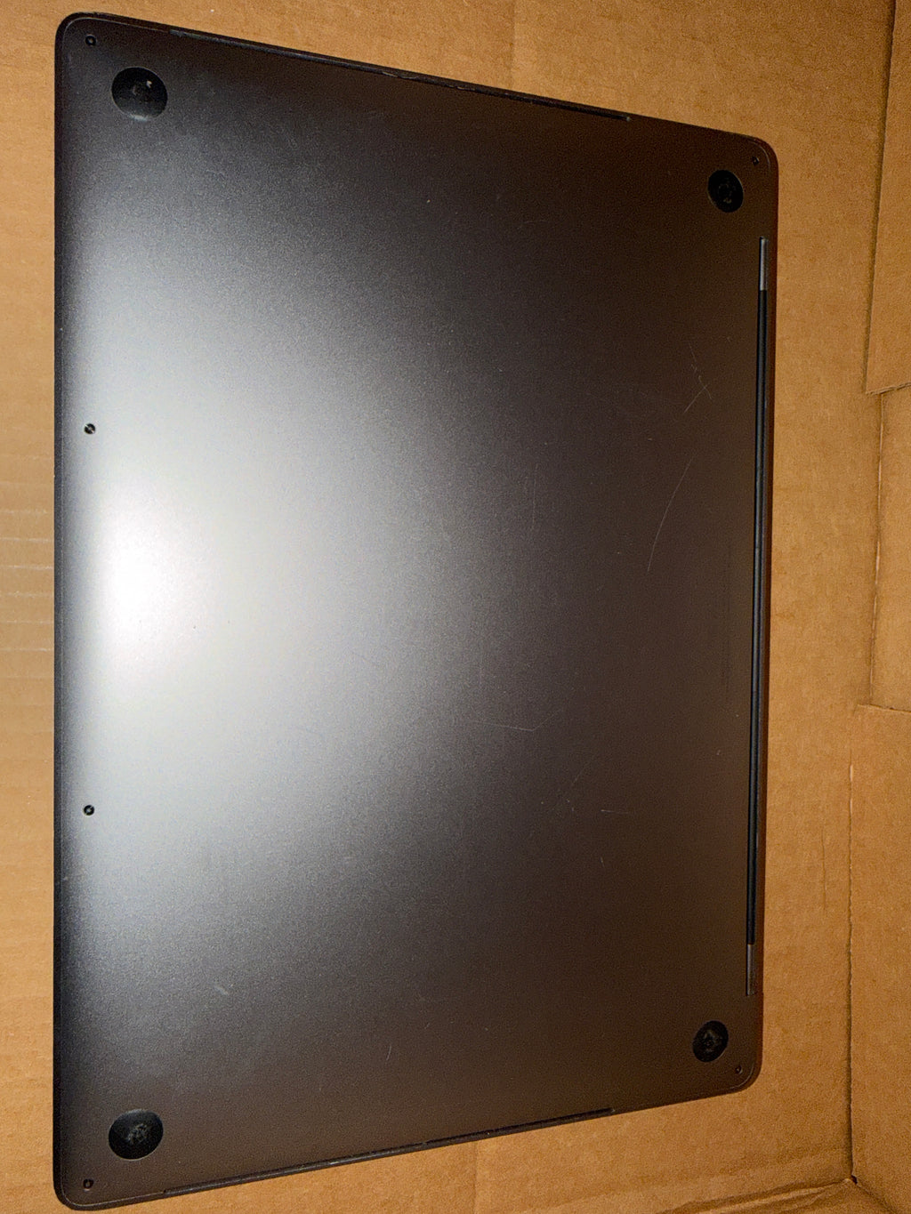 Apple Macbook Pro i9, 32GB, 512GB - A1990 Damaged