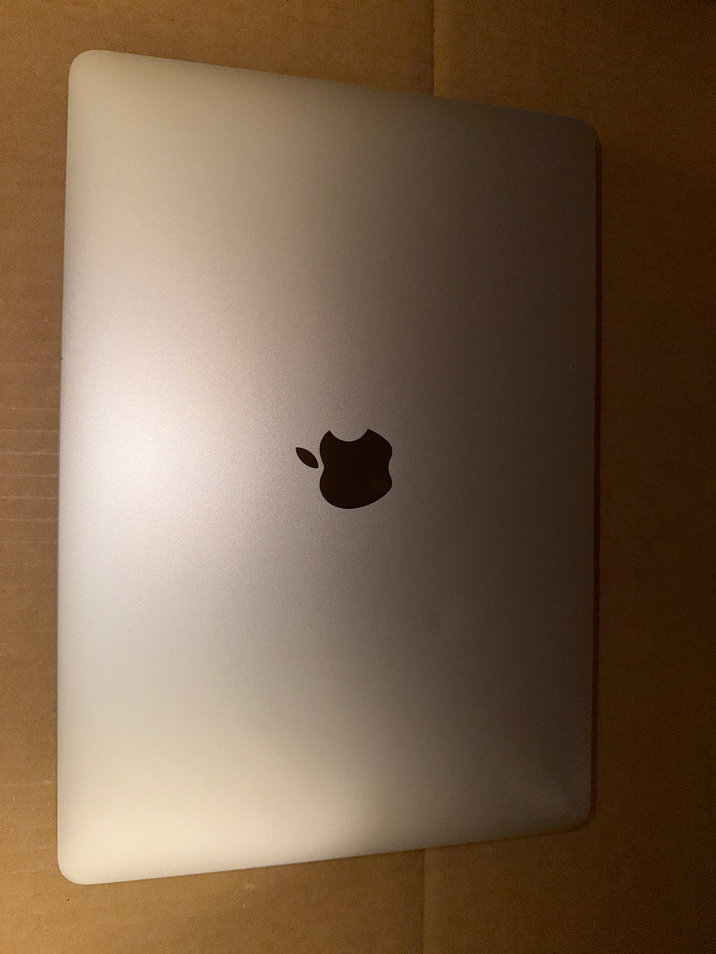 Apple Macbook Air i5, 16GB, 512GB - A1932 Fair